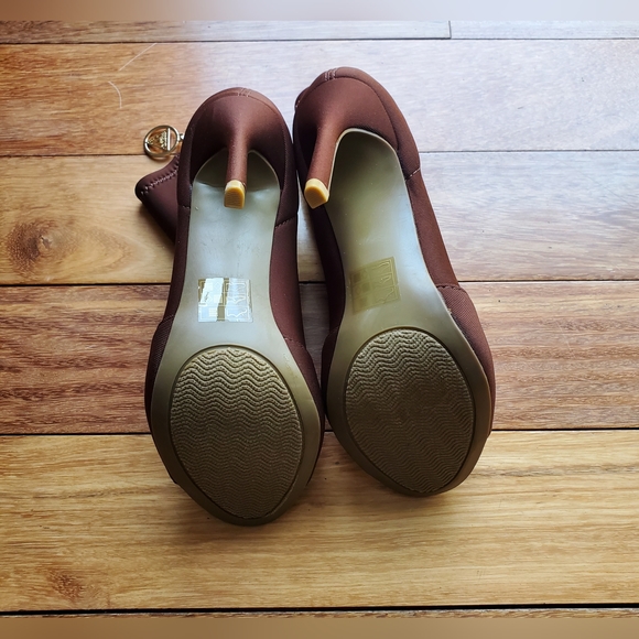 NWOT GUESS Monika Stiletto Booties Size 7.5 - Picture 10 of 10